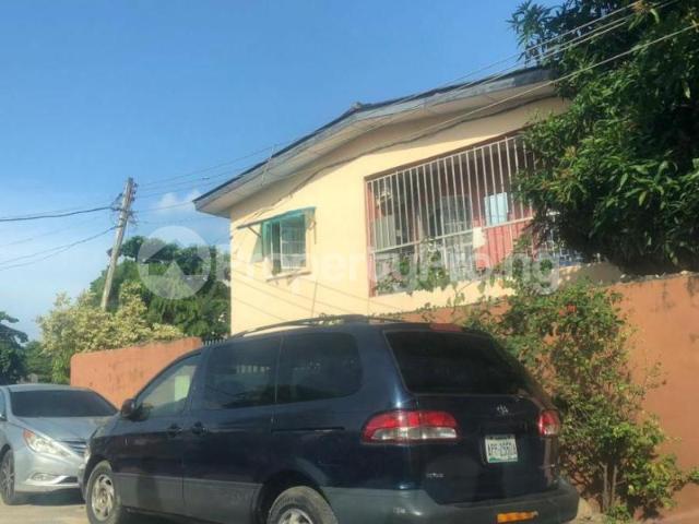House in Onike Yaba Lagos | House for sale in yaba | House in yaba | PropertyPro Nigeria