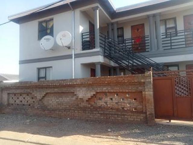 House in Protea Glen
