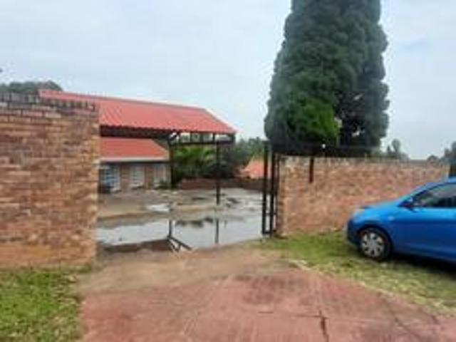 House in Rooihuiskraal