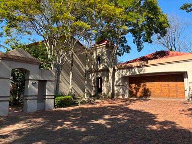House in Robin Hills
