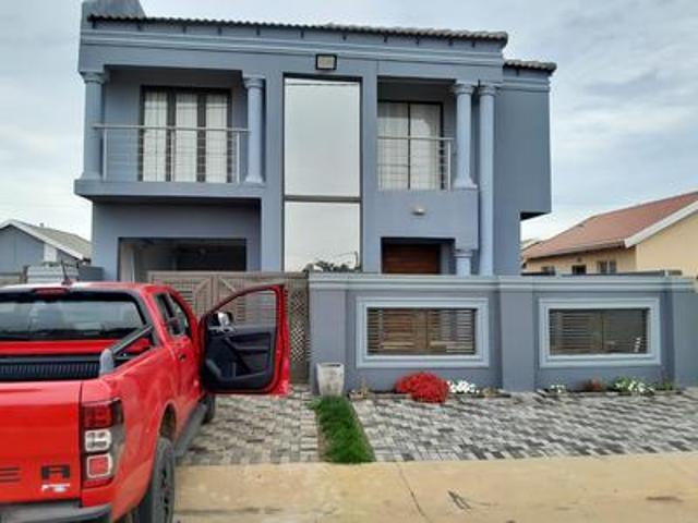 House in Savanna City
