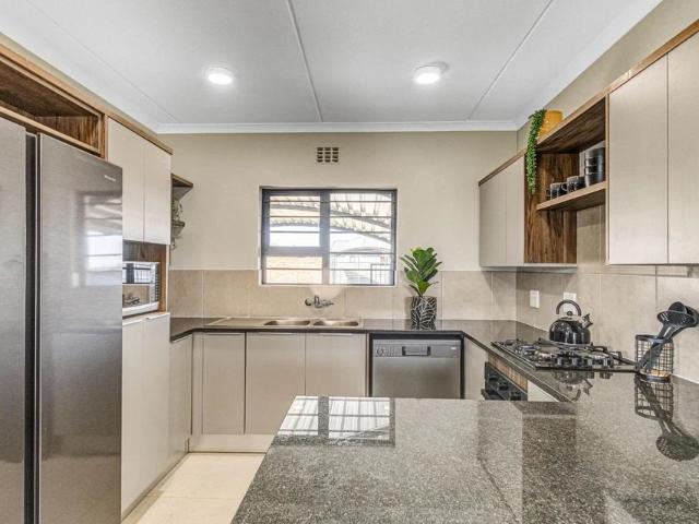 House in Sky City For Sale