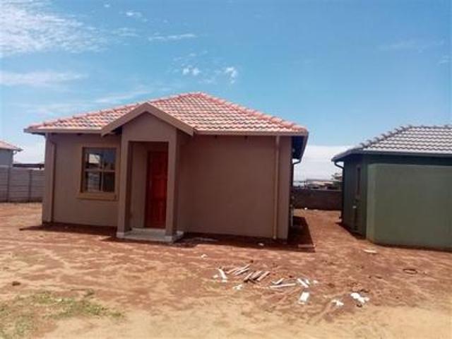 House in Sharon Park
