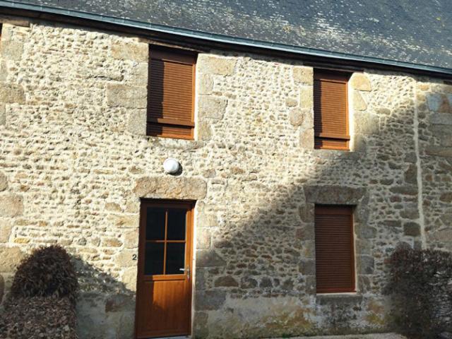 House in St Thomas de Courceriers