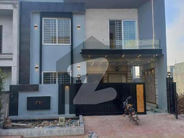 House Is Available For Sale Jinnah Gardens Phase 1