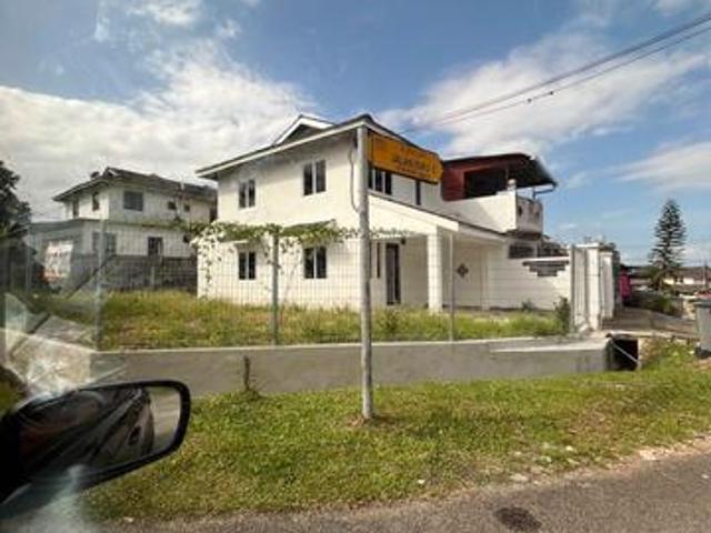 House Jalan Duku Kota Masai Pasir Gudang Johor CORNER LOT