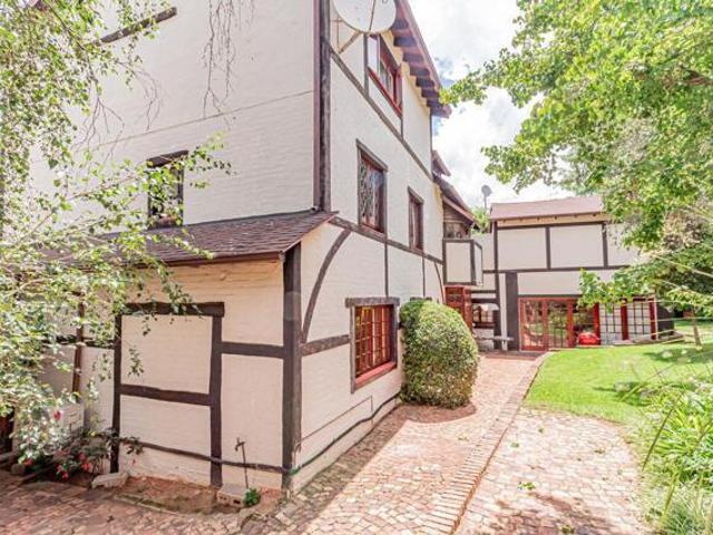 House Lyme Park Gauteng 67606697