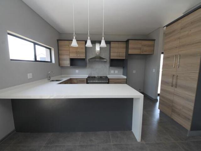 House Midstream Meadows Gauteng LS67605294