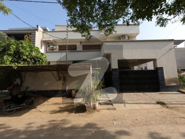 House Of 400 Square Yards Available In Saadi Town Block 3