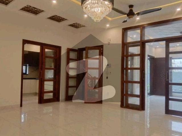 10 Marla Like New Upper Portion For Rent 3 Bed