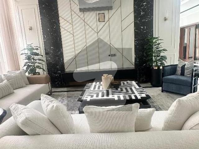 House Of 1000 Square Yards Is Available For sale In DHA Phase 5, Karachi DHA Phase 5
