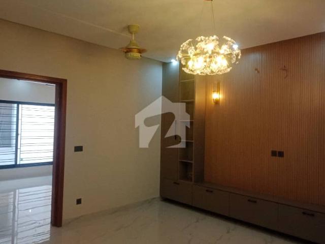 House Of 10 Marla Available For Sale In Bahria Town Tulip Block