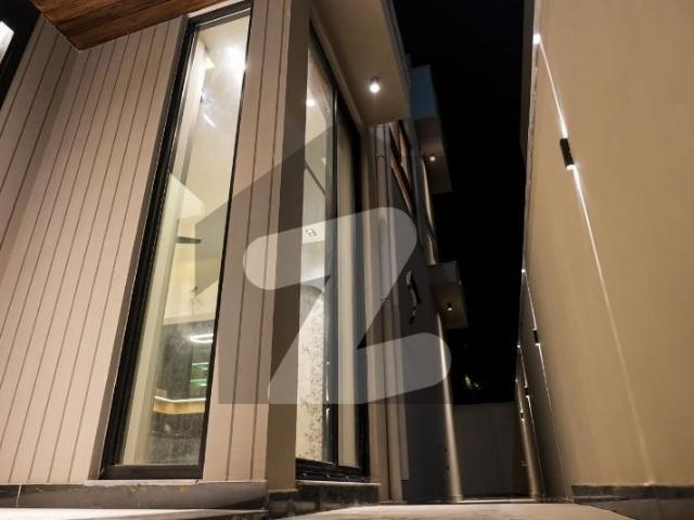 House Of 10 Marla For sale In Top City 1 Block A