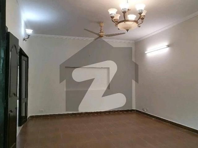 House Of 10 Marla Is Available In Contemporary Neighborhood Of Askari