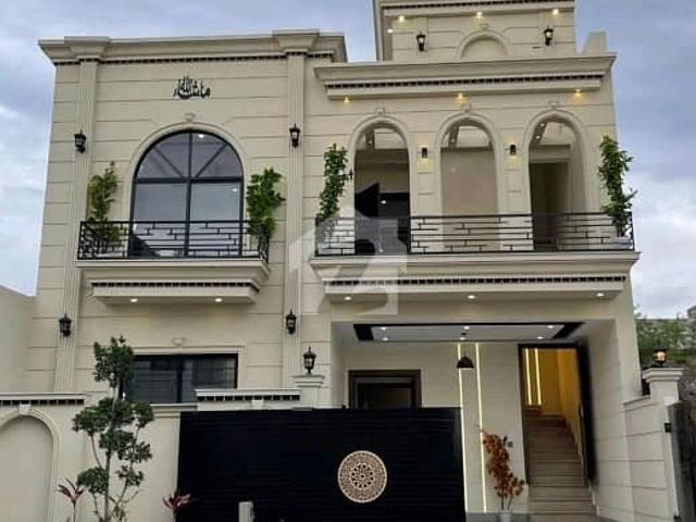 House Of 1800 Square Feet In MPCHS Block E Is Available