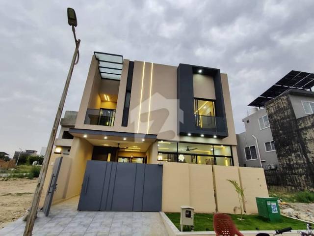 House Of 1800 Square Feet Is Available For sale In MPCHS Block E, Islamabad