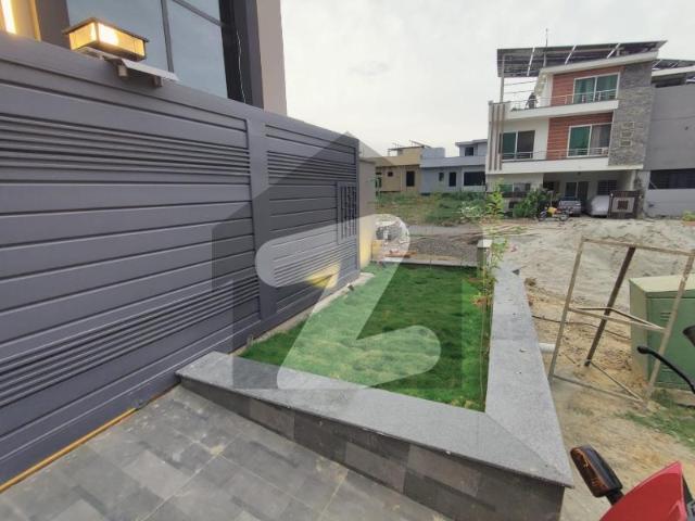 House Of 1800 Square Feet Is Available In Contemporary Neighborhood Of B 17 MPCHS Block E