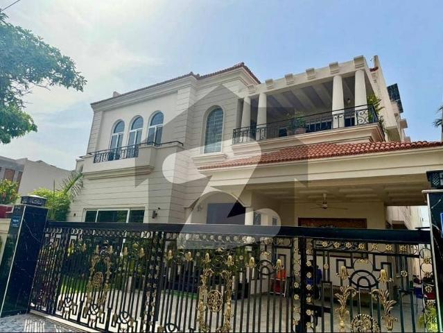 House Of 20 Marla In Wapda City Block F For sale