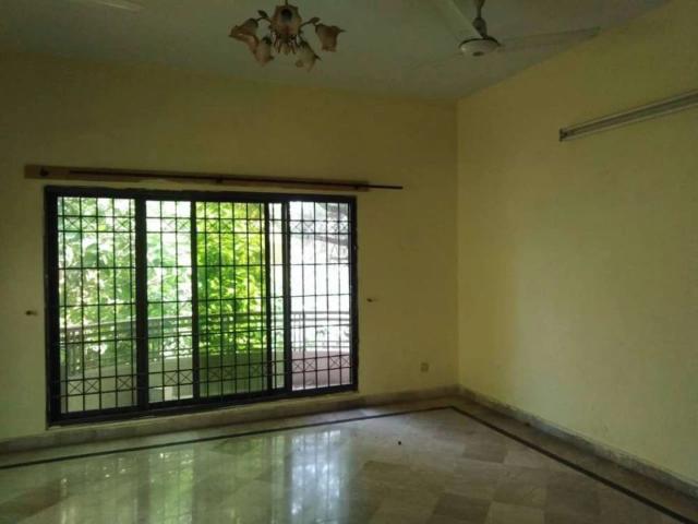 House Of 3200 Sq. Ft For Sale In I 8/3 Islamabad I 8 ID 64880