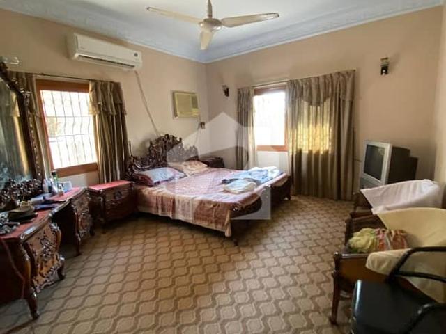 House Of 340 Square Yards One Unit For Sale In North Nazimabad Block N