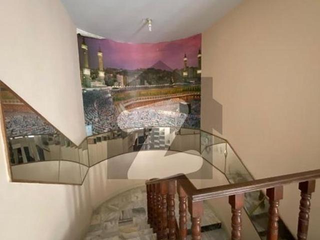 House Of 340 Square Yards one unit For Sale In North Nazimabad Block N