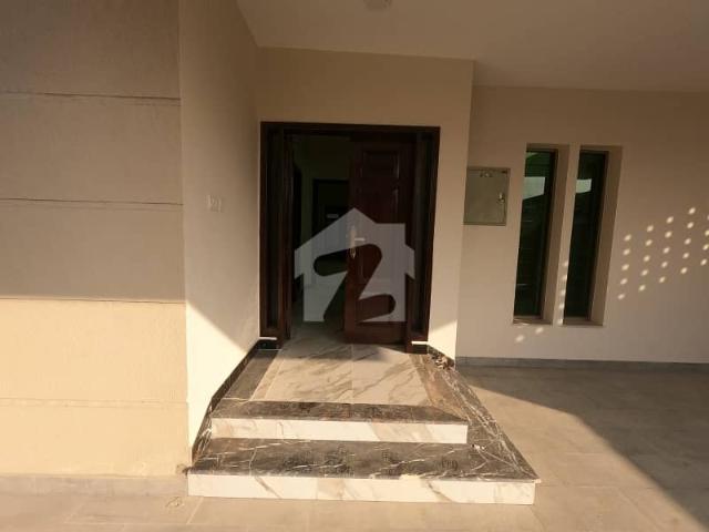 House Of 375 Square Yards Is Available In Contemporary Neighborhood Of Cantt
