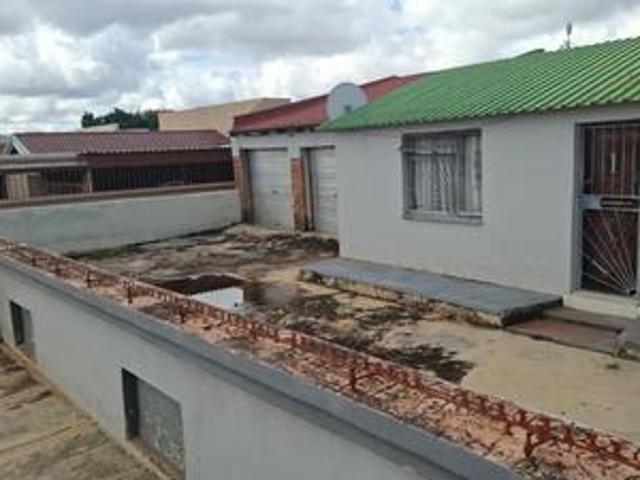 house on the market in soshanguve block k