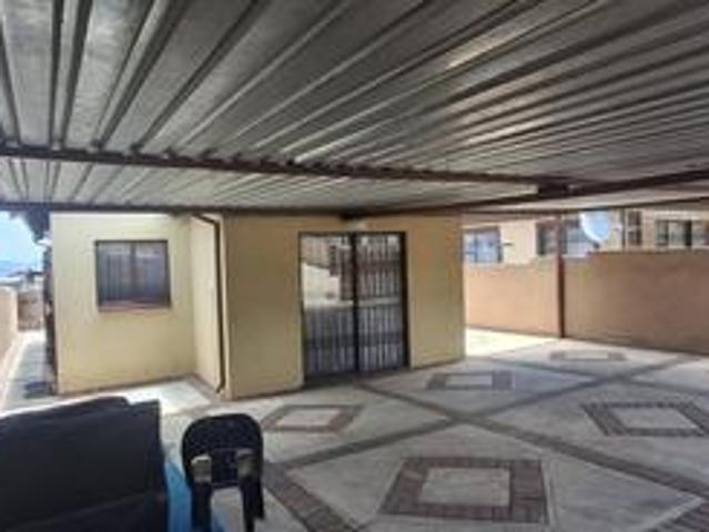 house on the market in soshanguve ea.