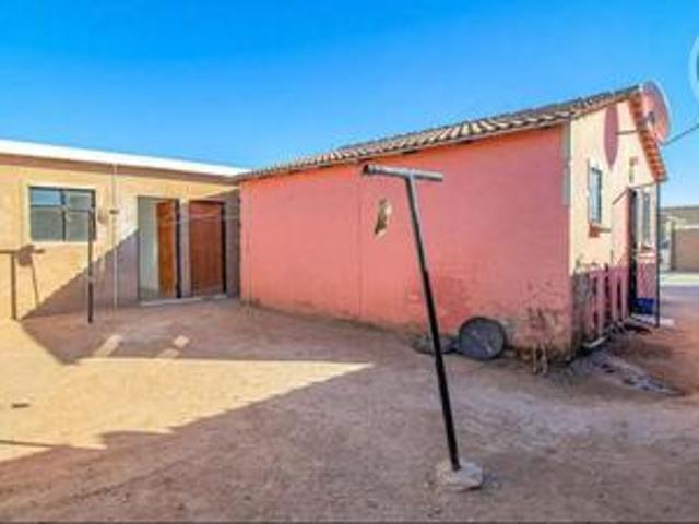 house on the market in soshanguve wi.