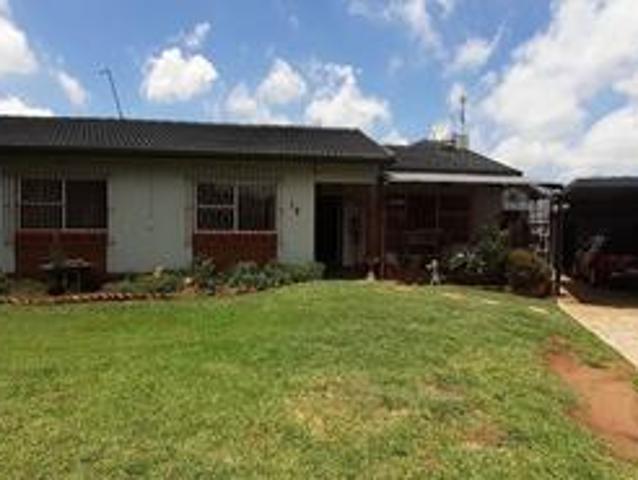 house on the market in withaak elspa.