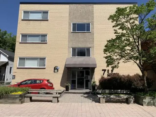 House Ottawa ON 99752070