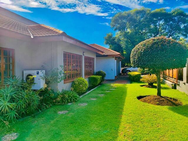 House Rhodesfield Gauteng LS67606486