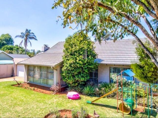 House Rhodesfield Gauteng LS67606488
