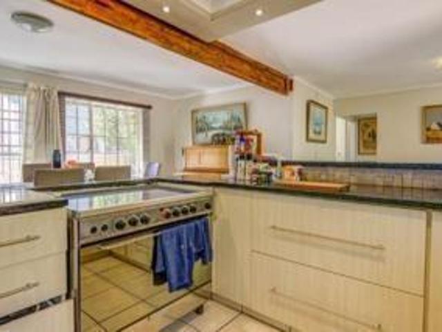 House Rhodesfield Gauteng LS67606493