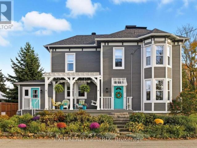 House Rideau Lakes ON 102018748