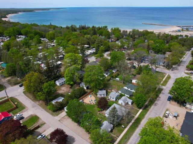House Saugeen Shores ON 87540977