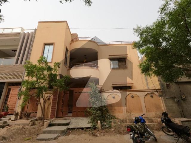 House Sized 240 Square Yards In Gulshan e Maymar Sector T