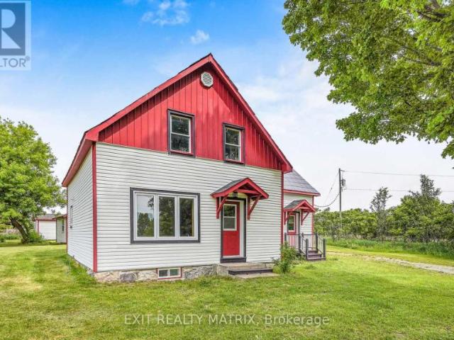 House South Glengarry ON 103118766