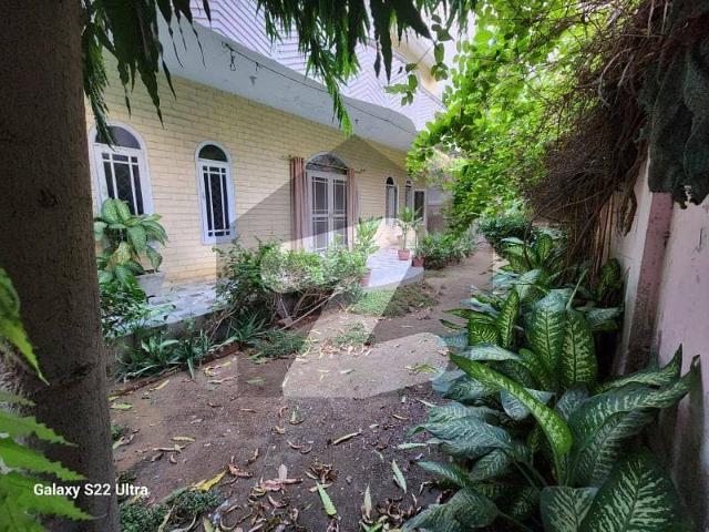 House Spread Over 400 Square Yards In Gulshan E Iqbal Block 2 Available