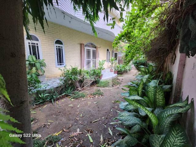 House Spread Over 400 Square Yards In Gulshan E Iqbal Block 2 Available
