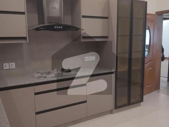 House Spread Over 666 Square Yards In F 8/3 Available F 8/3