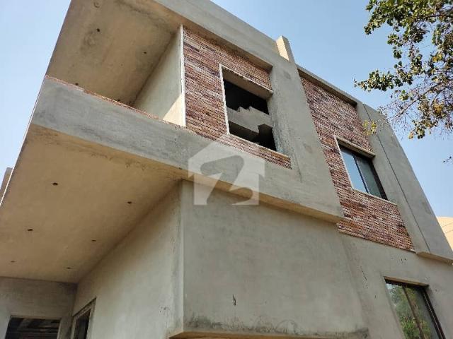 House Spread Over 250 Square Yards In PECHS Block 3 Available
