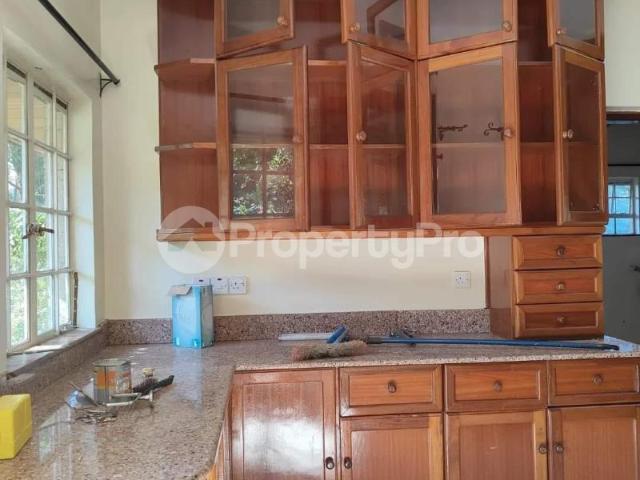 Houses for sale Rosslyn Nairobi PID: 7AZMG | PropertyPro Kenya