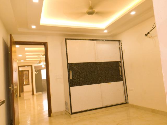 Housing Board 3 Bedroom 2250 Sq. Ft. Apartment in Sector 28 Faridabad Listing ID: #10144