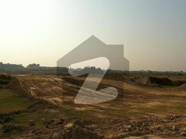 Housing Foundation Sector F 14/2 50*90 1 Kanal Double Road Corner Plot For Sale