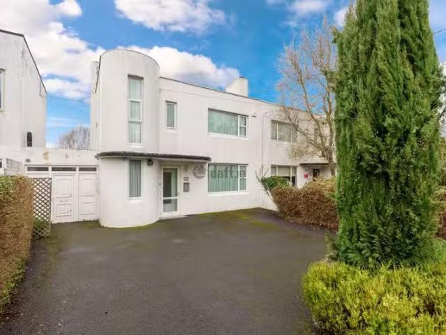 Howth Road, Dublin 5, Raheny, Dublin 5 is for rent