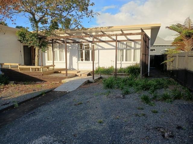 howick, 1 bedroom