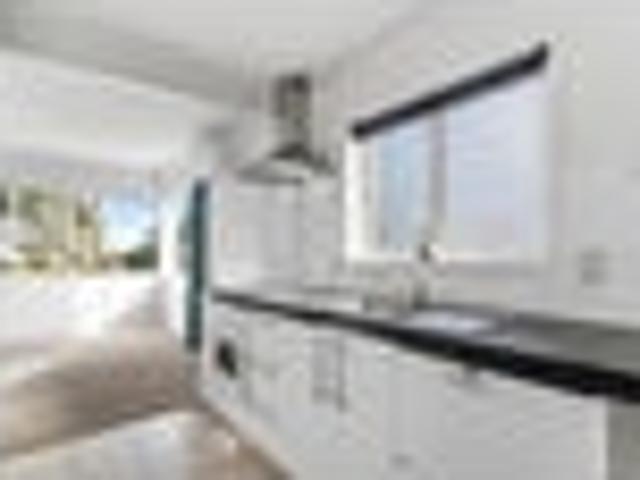 Howick, 2 bedrooms, $520 pw