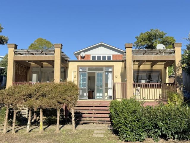 howick, 2 bedrooms