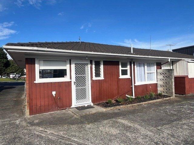 howick, 2 bedrooms